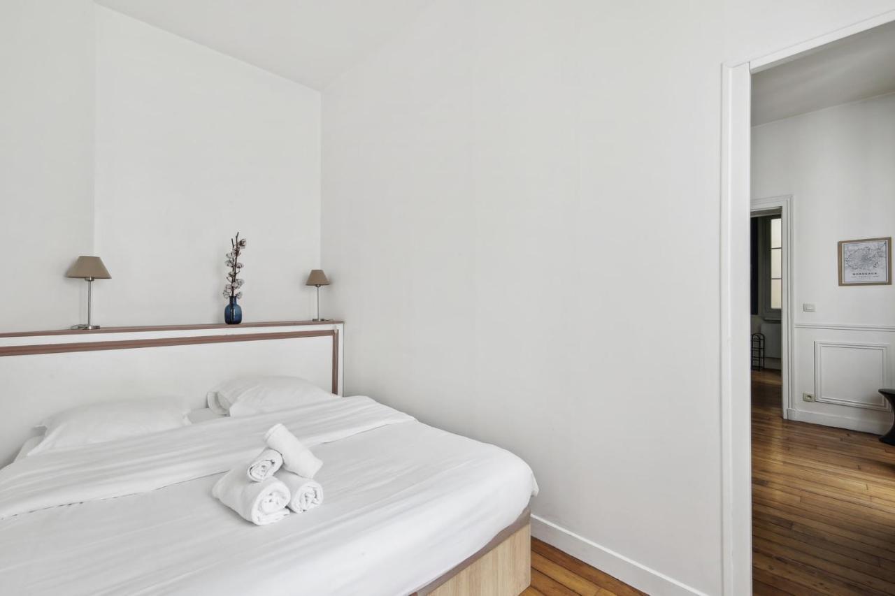 Saint-Martin & Marais - City Apartment Париж Екстериор снимка